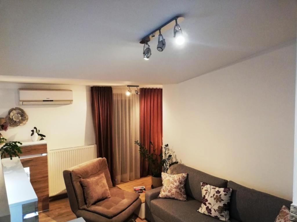Ferienwohnung Galeria Stastie Senec Exterior foto